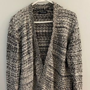 Volcom Women’s Chunky Cardigan Sweater. Size- M/L